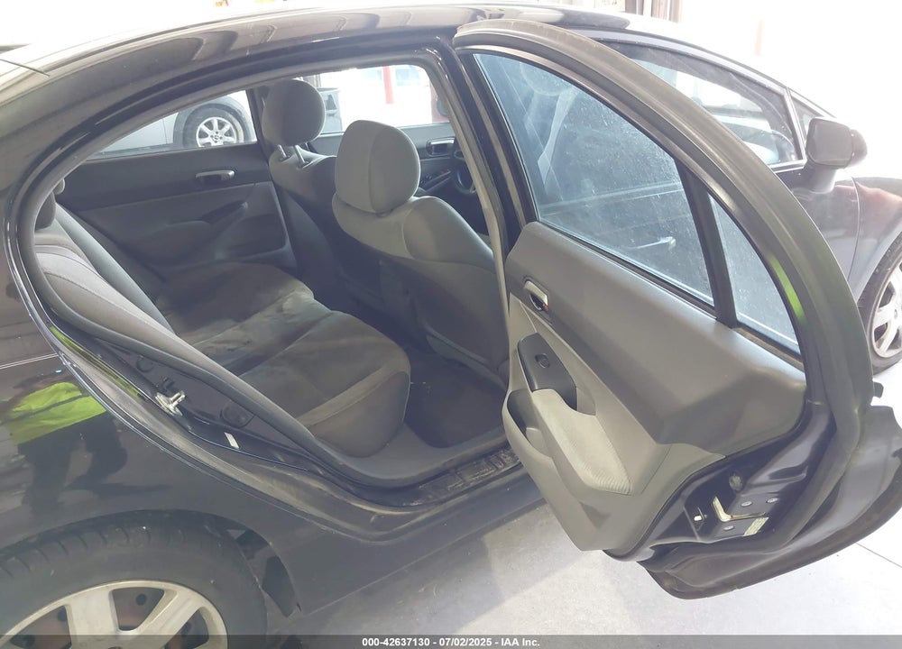 2009 HONDA CIVIC LX VIN: 19XFA16519E027003