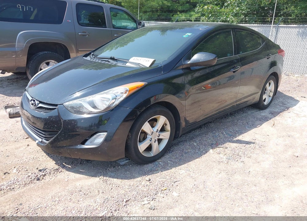 2013 HYUNDAI ELANTRA VIN: 5NPDH4AE9DH274172