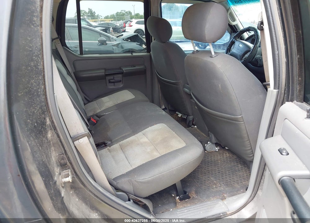2005 FORD EXPLORER SPORT TRAC ADRENALIN/XLS/XLT VIN: 1FMZU67K95UB78118