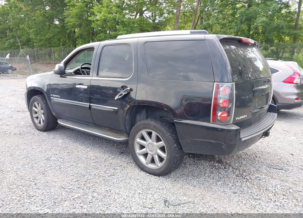 2007 GMC YUKON VIN: 1GKFK63867J279116