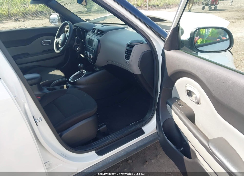 2018 KIA SOUL VIN: KNDJN2A29J7901801