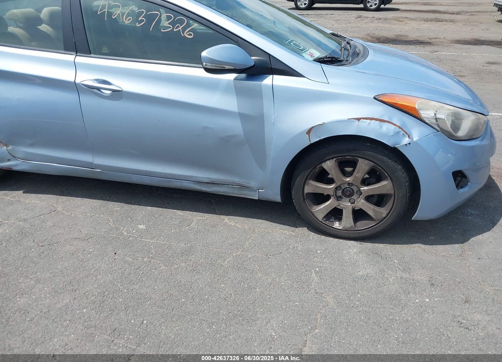 2013 HYUNDAI ELANTRA VIN: KMHDH4AE3DU509859