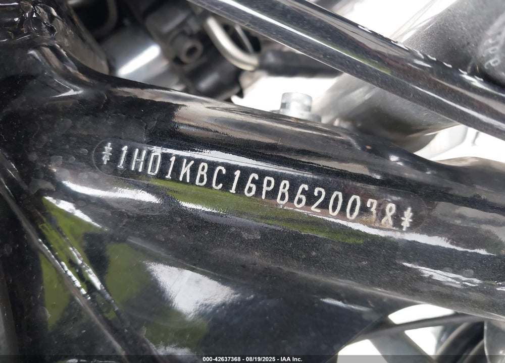2023 HARLEY-DAVIDSON FLHX VIN: 1HD1KBC16PB620038
