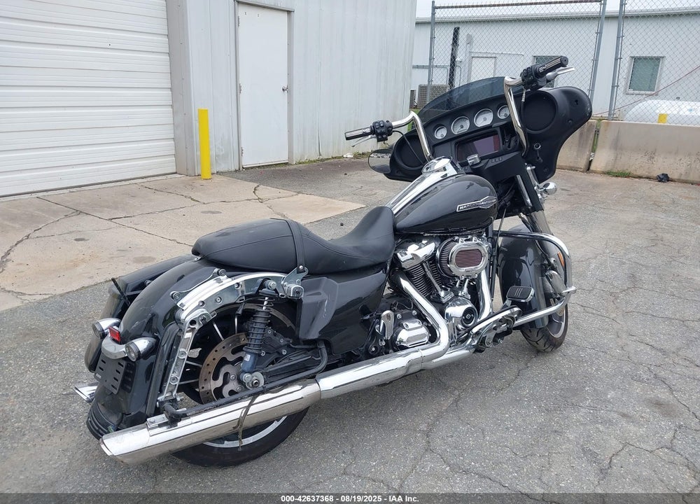 2023 HARLEY-DAVIDSON FLHX VIN: 1HD1KBC16PB620038