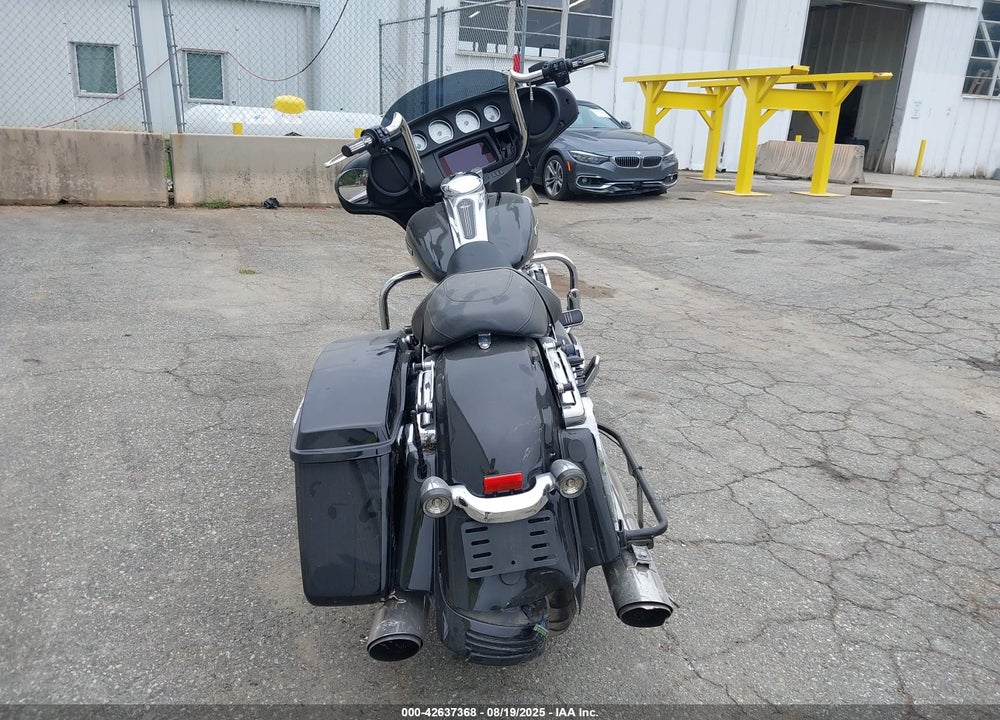 2023 HARLEY-DAVIDSON FLHX VIN: 1HD1KBC16PB620038