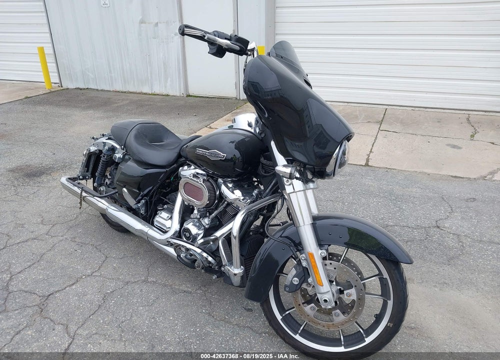 2023 HARLEY-DAVIDSON FLHX VIN: 1HD1KBC16PB620038