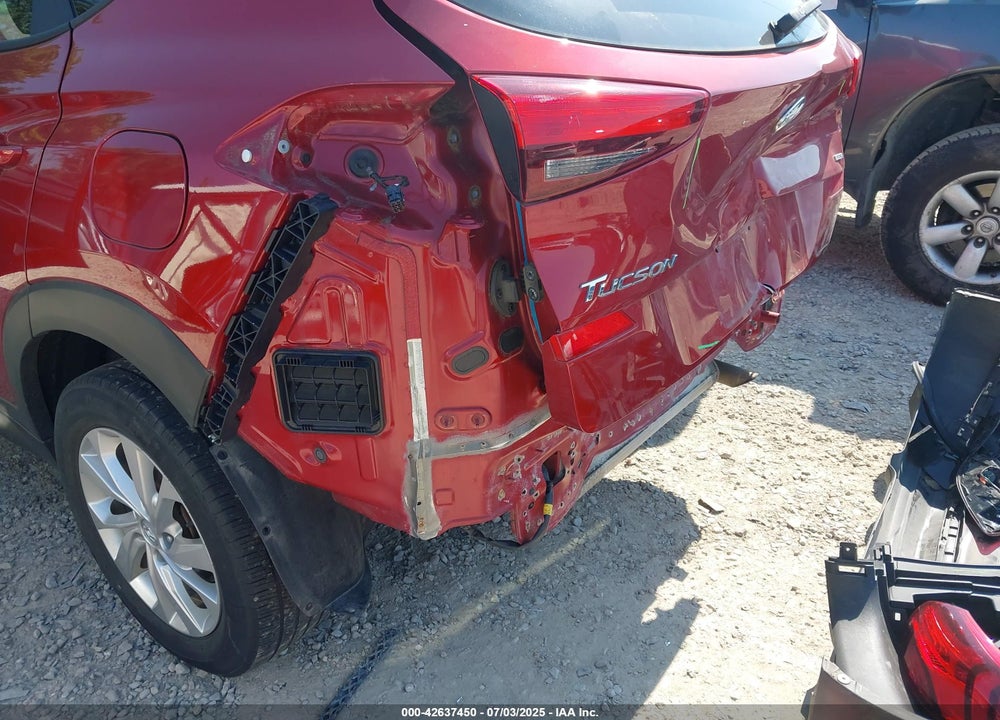 2021 HYUNDAI TUCSON VIN: KM8J3CA40MU365383