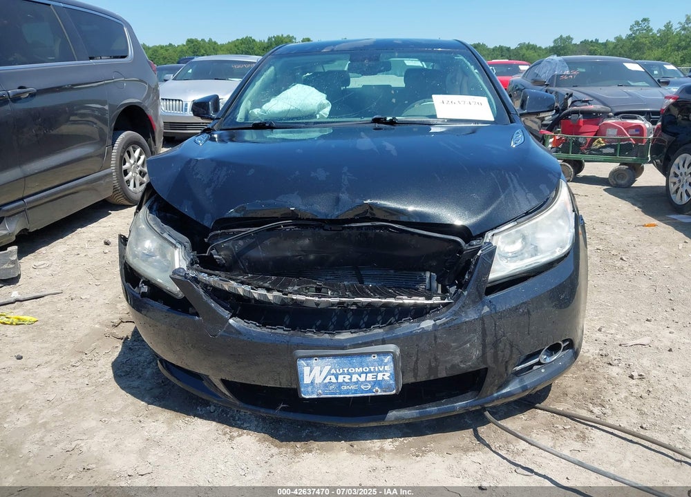 2011 BUICK LACROSSE VIN: 1G4GC5EC8BF272121
