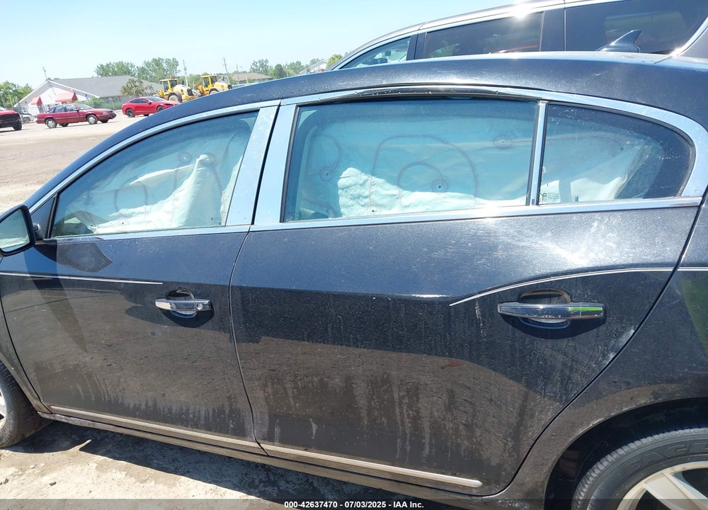 2011 BUICK LACROSSE VIN: 1G4GC5EC8BF272121