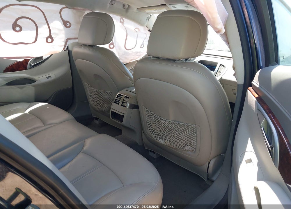 2011 BUICK LACROSSE VIN: 1G4GC5EC8BF272121