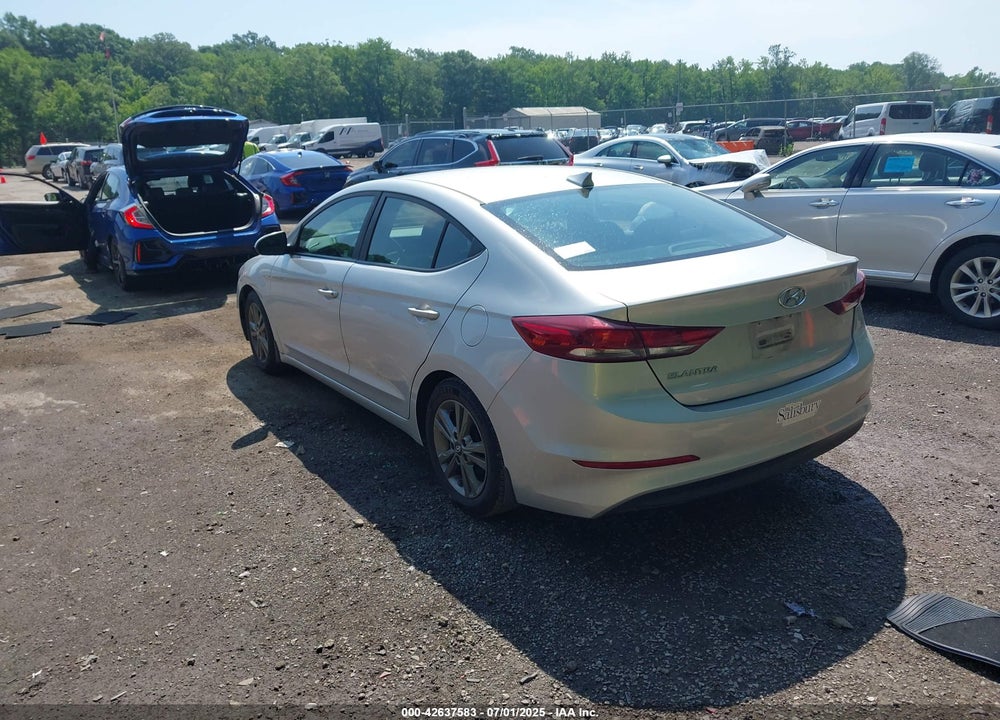 2018 HYUNDAI ELANTRA VIN: 5NPD84LF3JH272063