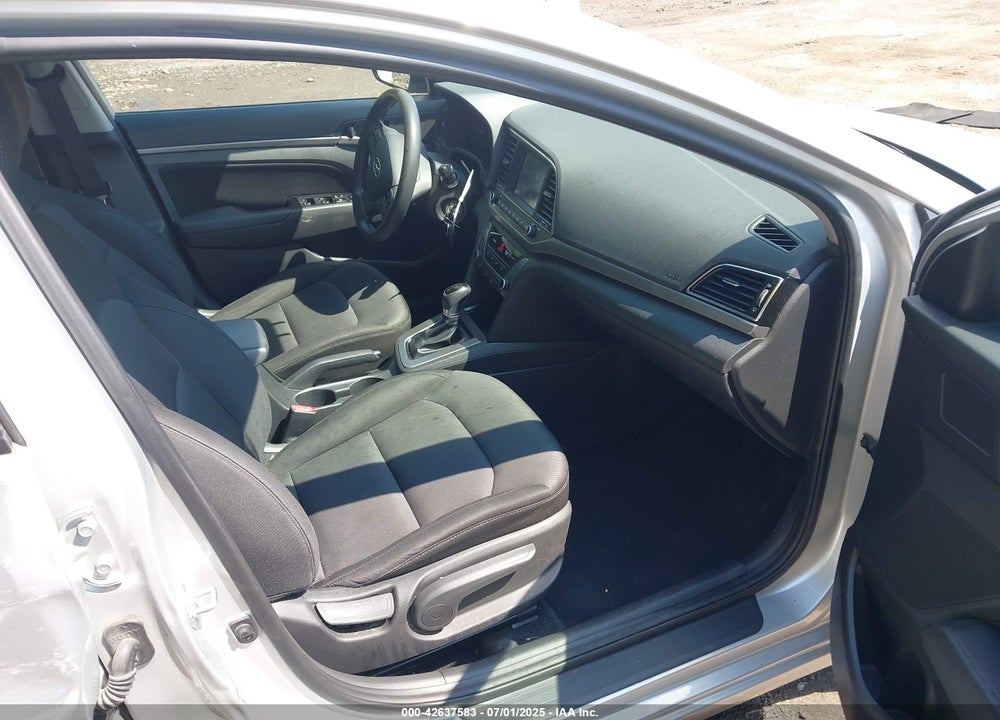 2018 HYUNDAI ELANTRA VIN: 5NPD84LF3JH272063