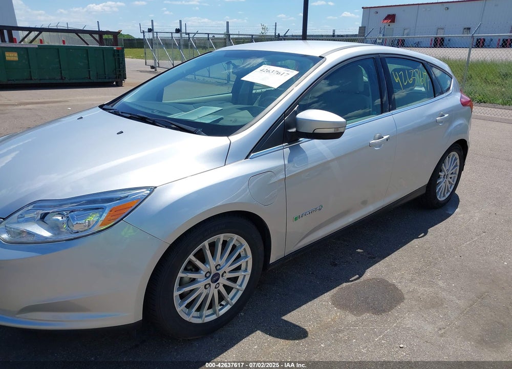 2017 FORD FOCUS VIN: 1FADP3R48HL239171