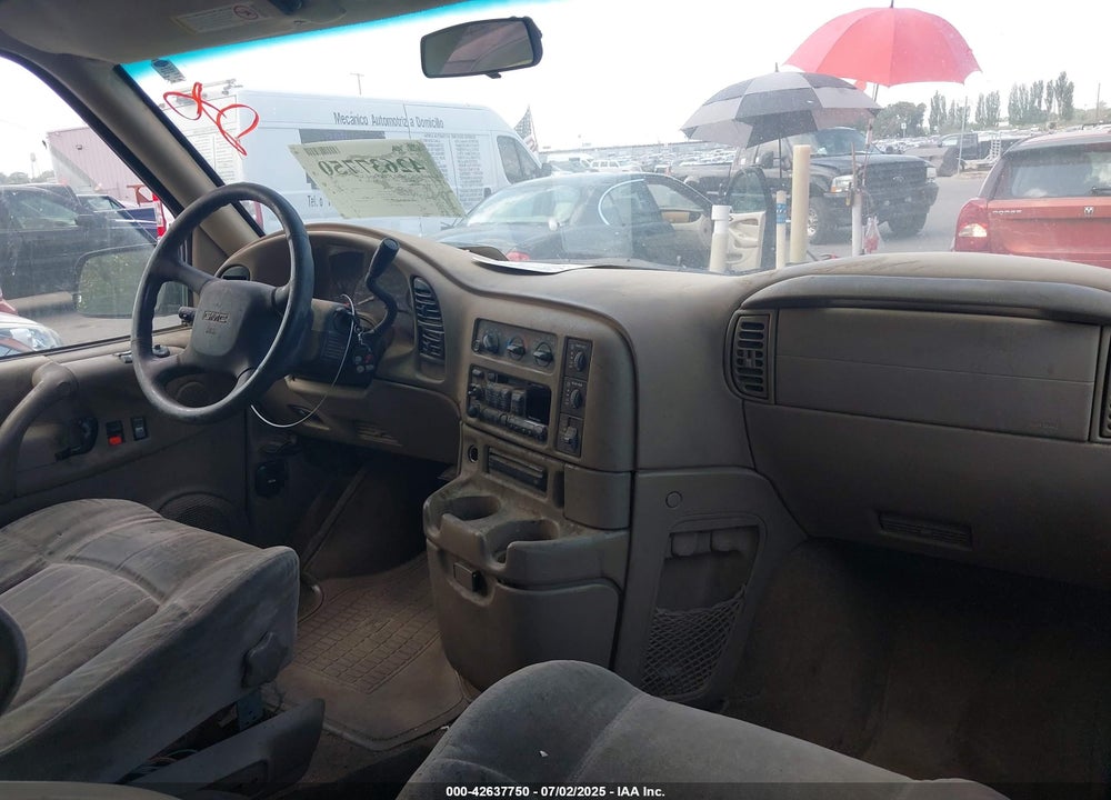 2002 GMC SAFARI SLE VIN: 1GKEL19X22B503799