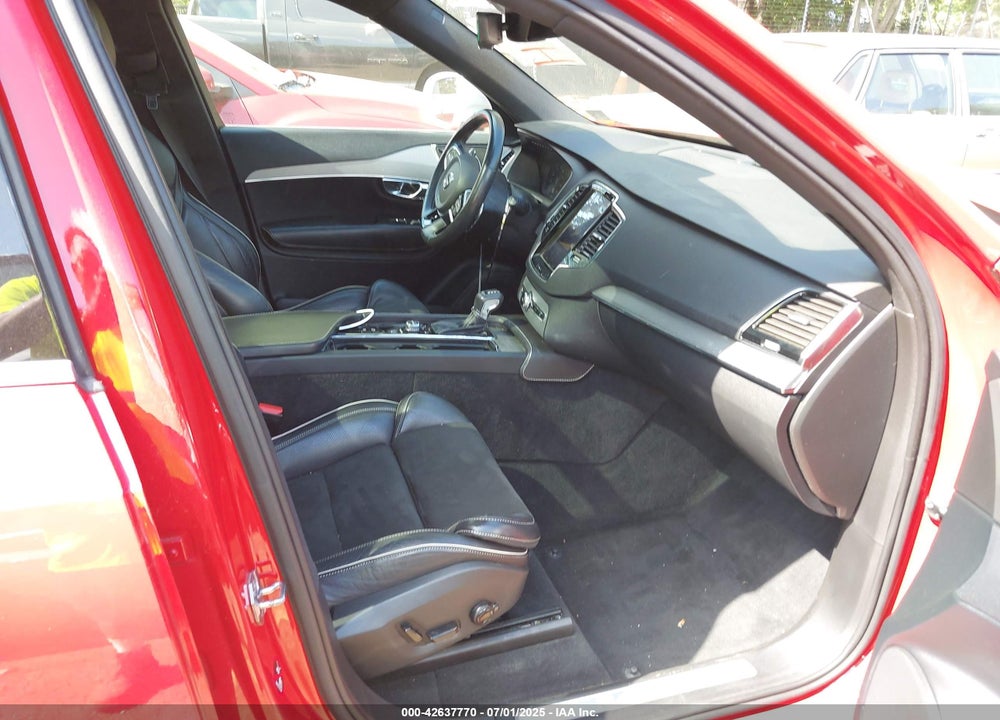 2016 VOLVO XC90 T6 R-DESIGN VIN: YV4A22PM8G1058118