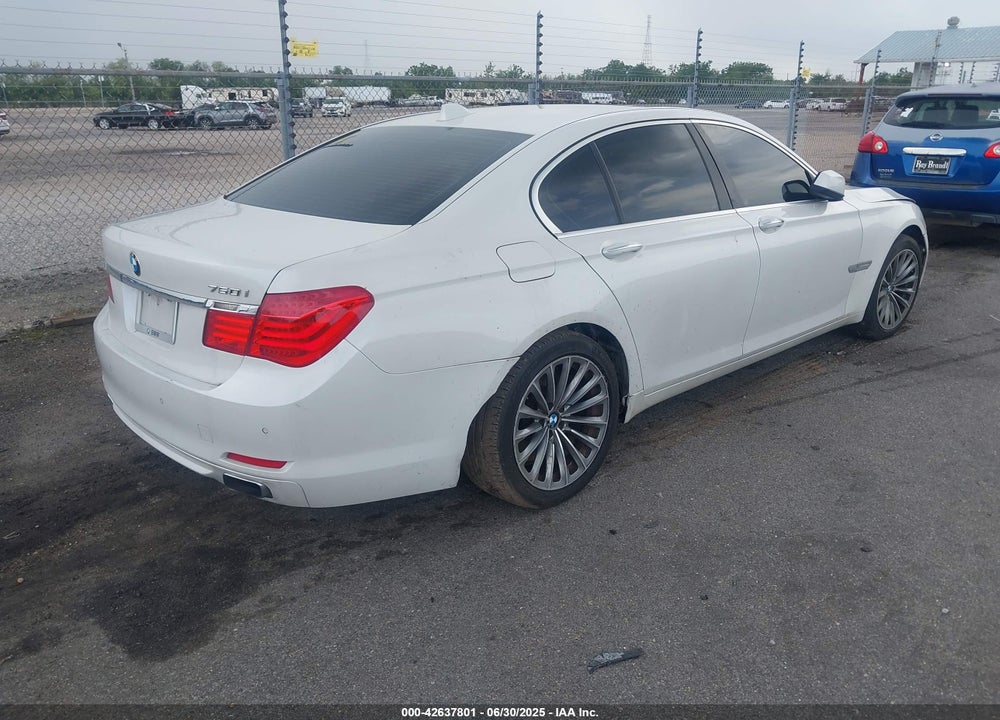 2011 BMW 7 SERIES VIN: WBAKA8C56BCY37281