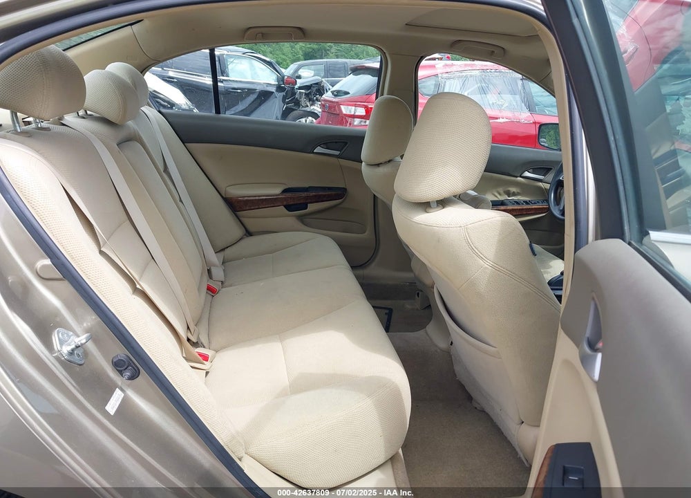 2008 HONDA ACCORD VIN: 1HGCP26728A030715