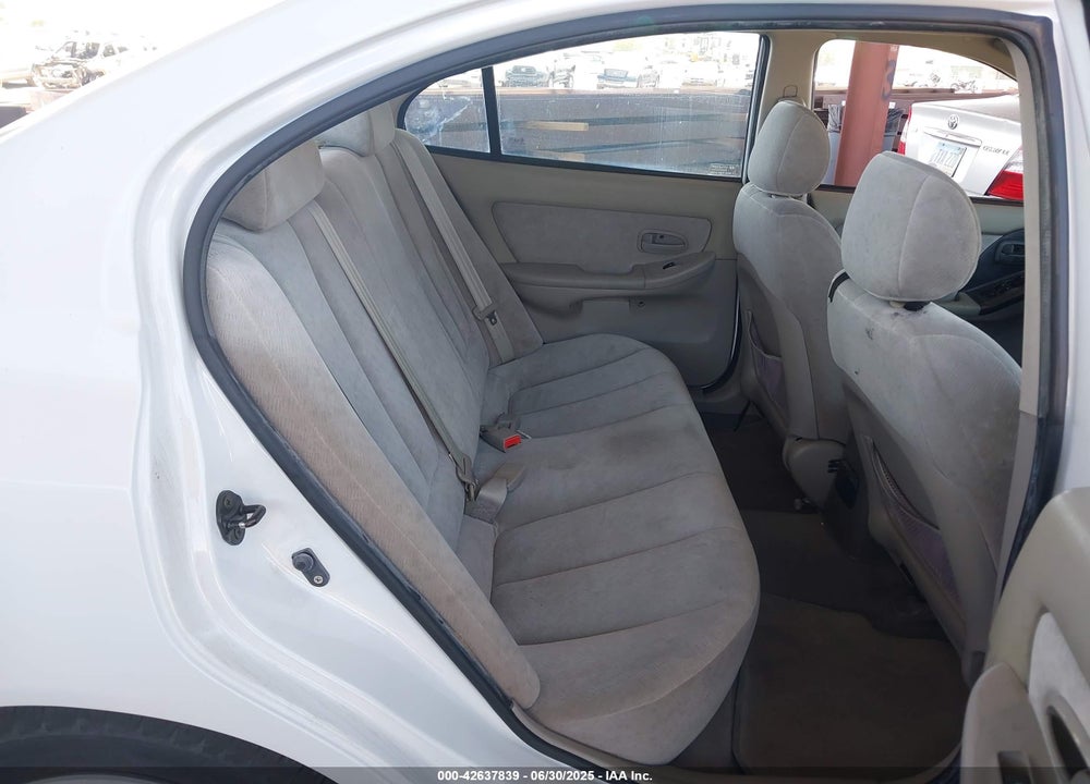 2005 HYUNDAI ELANTRA GLS/GT VIN: KMHDN46D55U153229