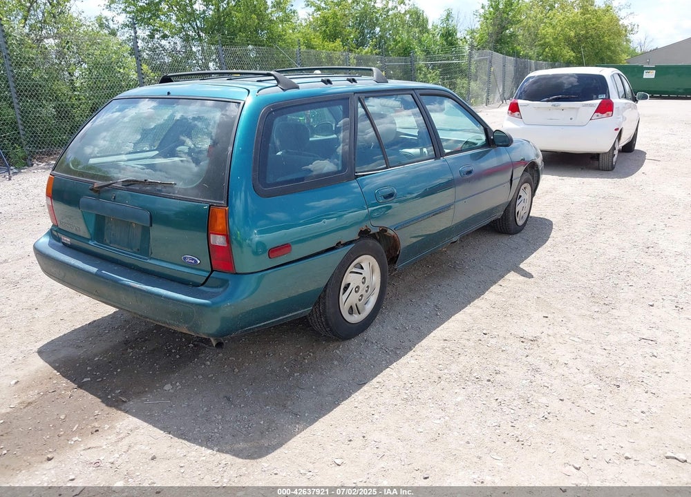 1997 FORD ESCORT LX VIN: 3FALP15P5VR126145