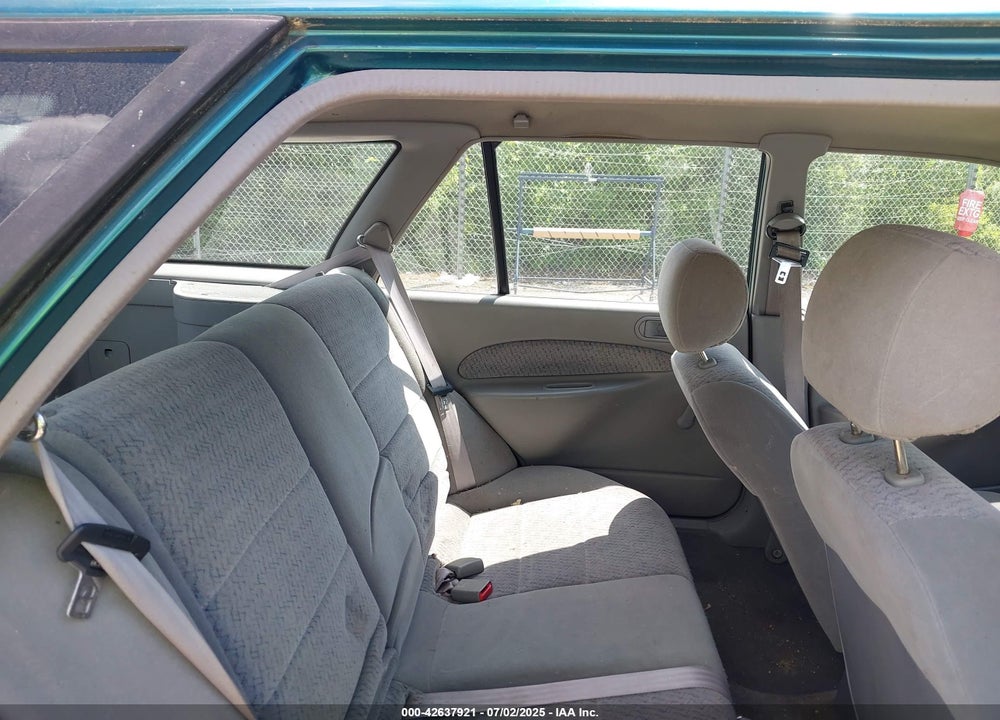 1997 FORD ESCORT LX VIN: 3FALP15P5VR126145