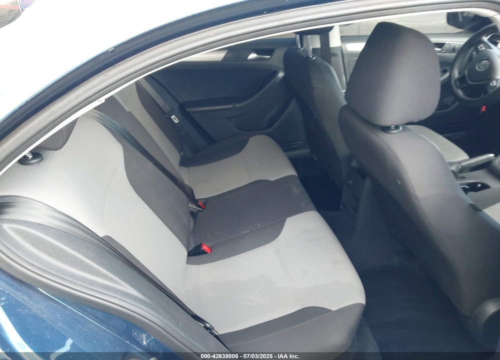 2017 VOLKSWAGEN JETTA VIN: 3VW2B7AJ4HM326716