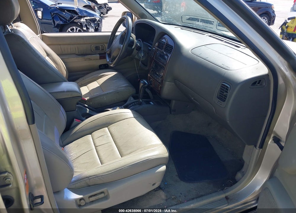 2000 INFINITI QX4 VIN: JNRAR07Y9YW077867