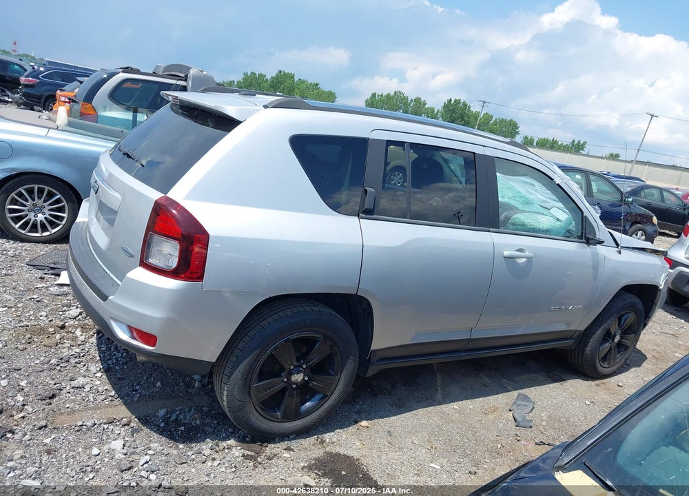 2014 JEEP COMPASS VIN: 1C4NJDEB0ED558421