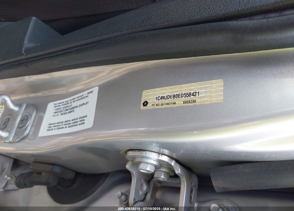 2014 JEEP COMPASS VIN: 1C4NJDEB0ED558421