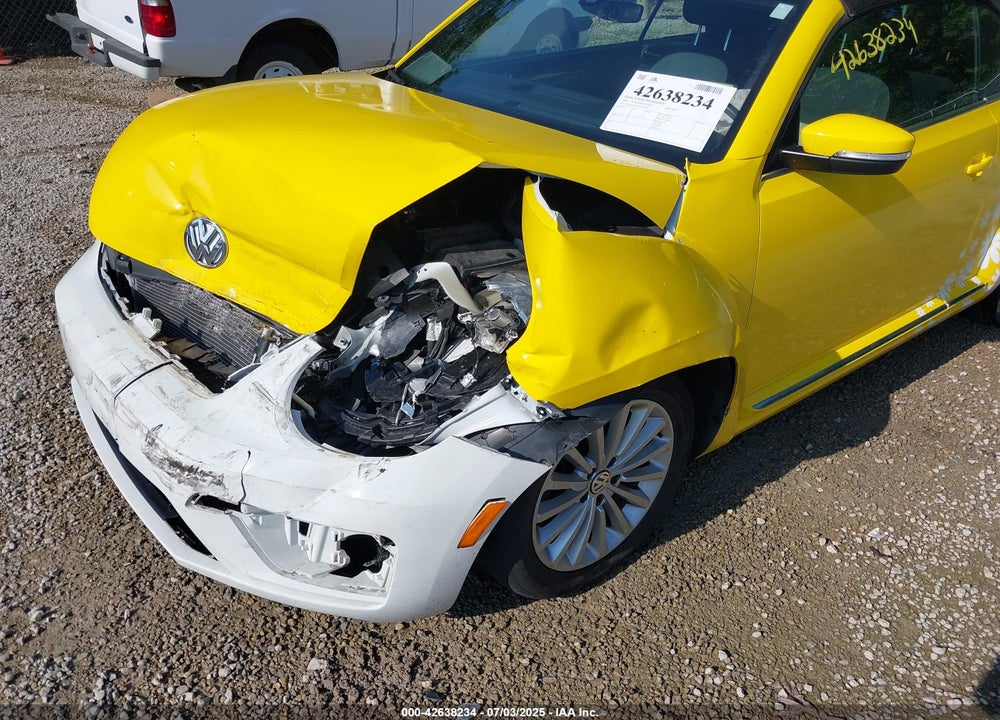 2019 VOLKSWAGEN BEETLE VIN: 3VW5DAAT0KM504778
