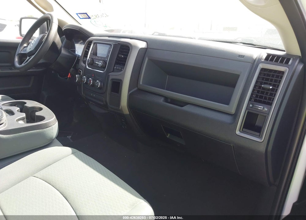 2018 RAM 1500 VIN: 1C6RR6FG9JS209237