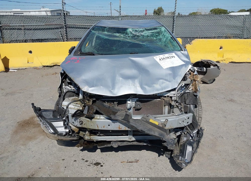 2013 TOYOTA PRIUS C TWO VIN: JTDKDTB38D1550844