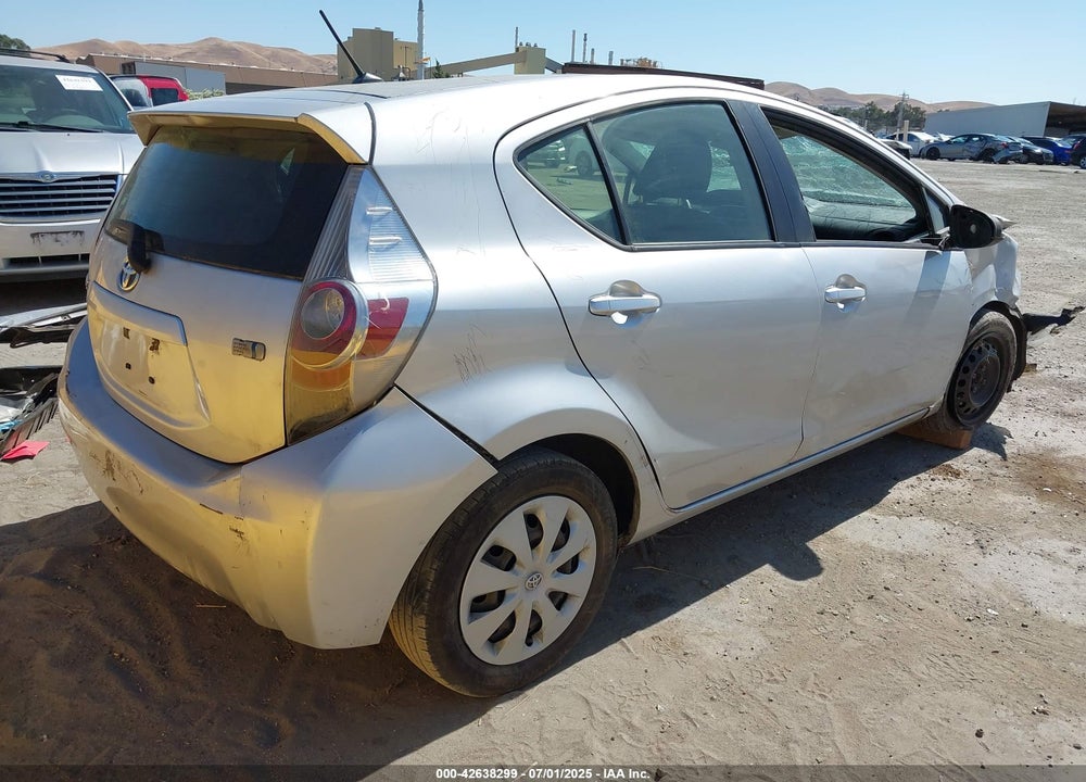 2013 TOYOTA PRIUS C TWO VIN: JTDKDTB38D1550844