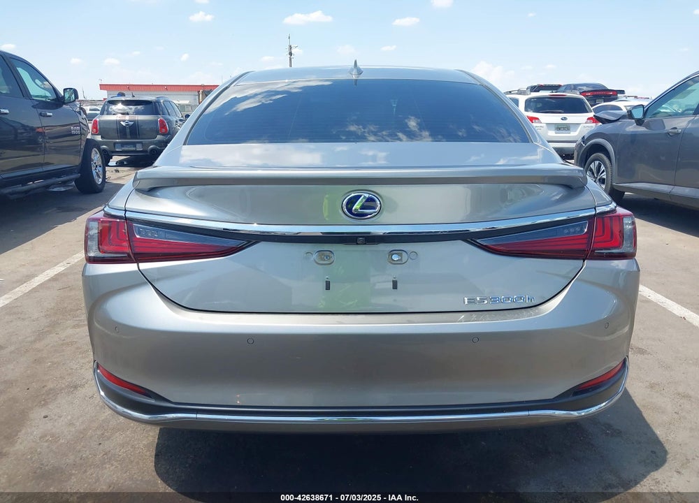 2021 LEXUS ES300H VIN: 58AEA1C15MU008479