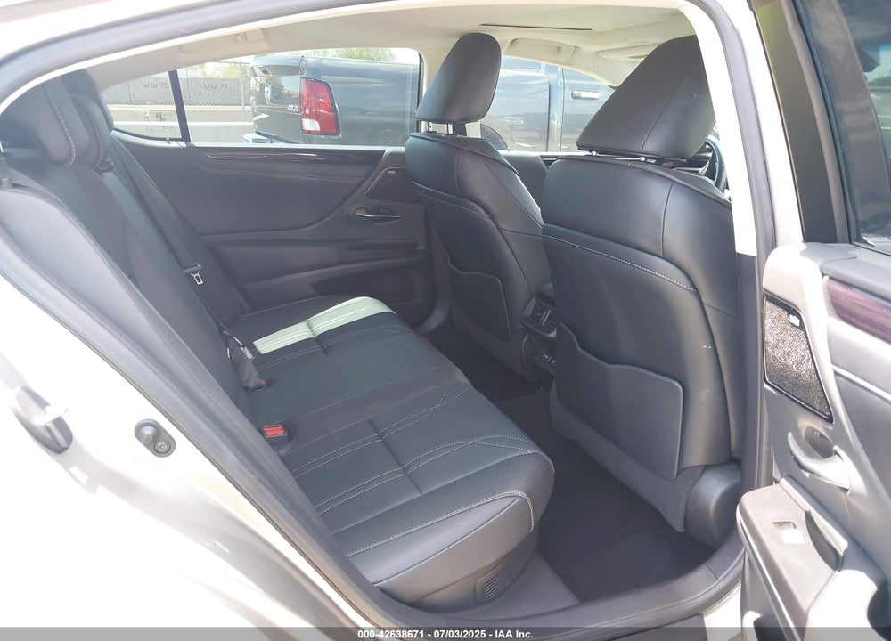 2021 LEXUS ES300H VIN: 58AEA1C15MU008479