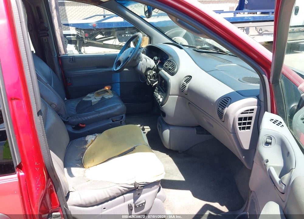 1999 DODGE GRAND CARAVAN ES VIN: 1B4GP74L9XB623426