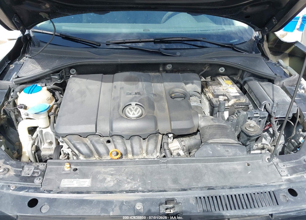 2013 VOLKSWAGEN PASSAT VIN: 1VWAH7A37DC096077