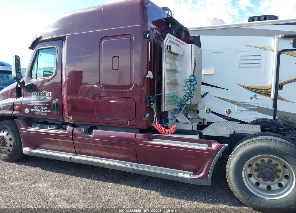 2017 FREIGHTLINER CASCADIA 125 VIN: 3AKJGLDV3HSHD4984