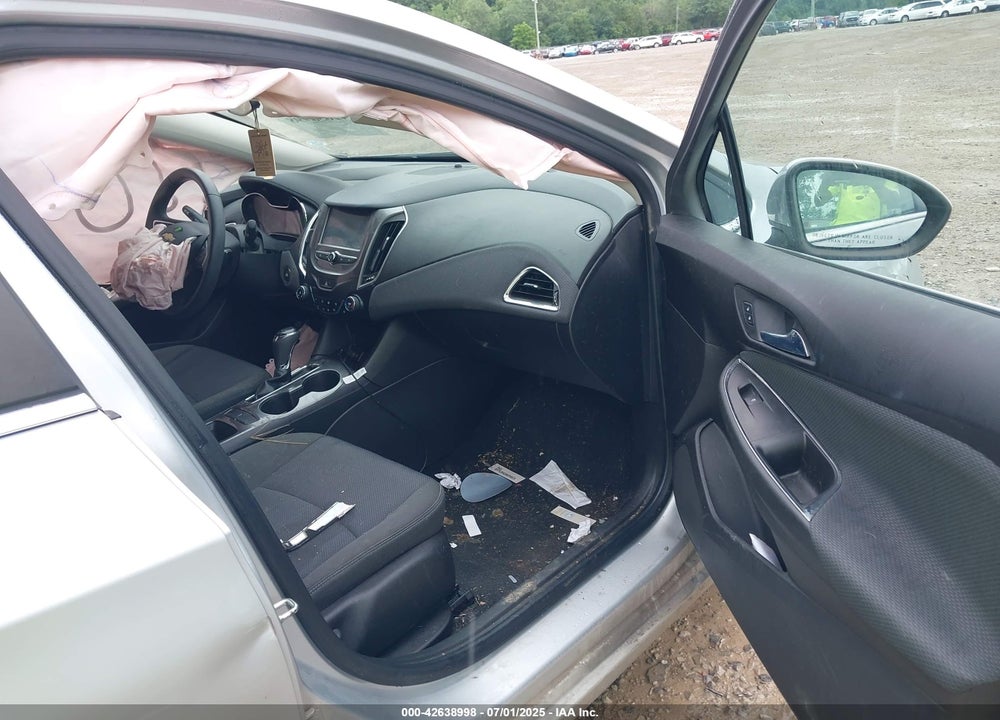 2018 CHEVROLET CRUZE VIN: 1G1BE5SM3J7190773
