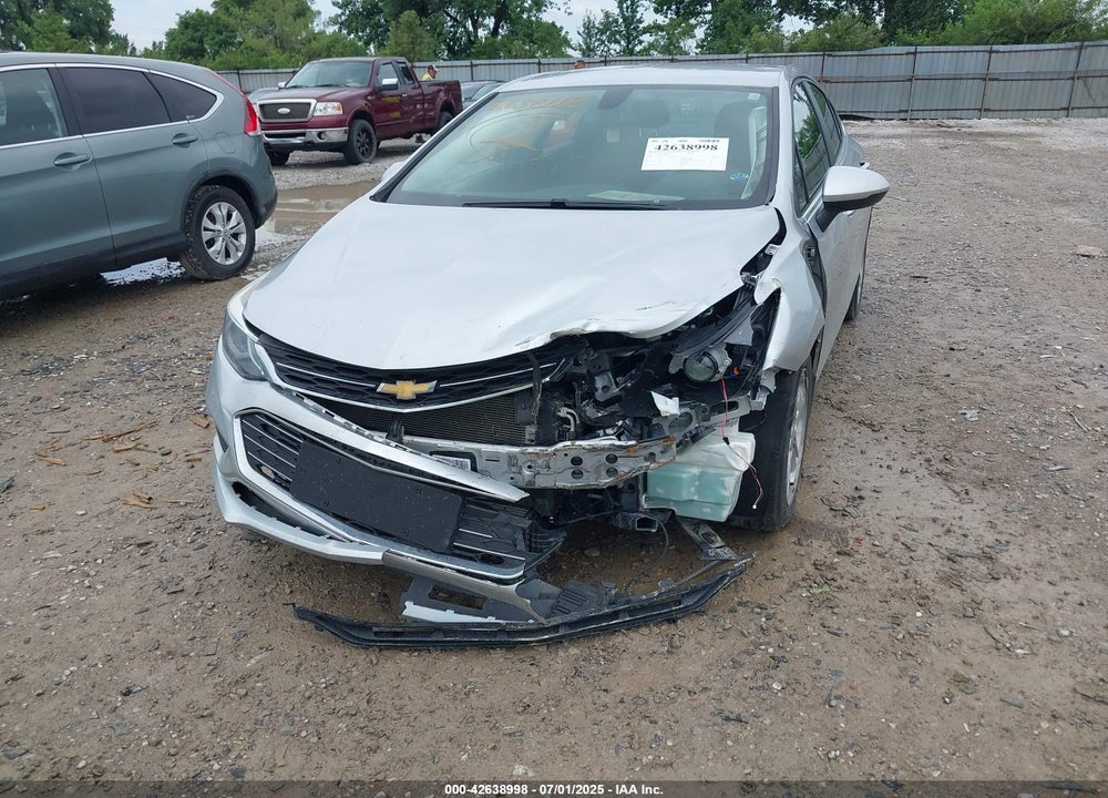 2018 CHEVROLET CRUZE VIN: 1G1BE5SM3J7190773
