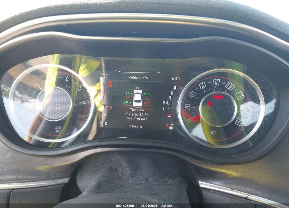 2015 DODGE CHALLENGER SXT VIN: 2C3CDZAG5FH865038