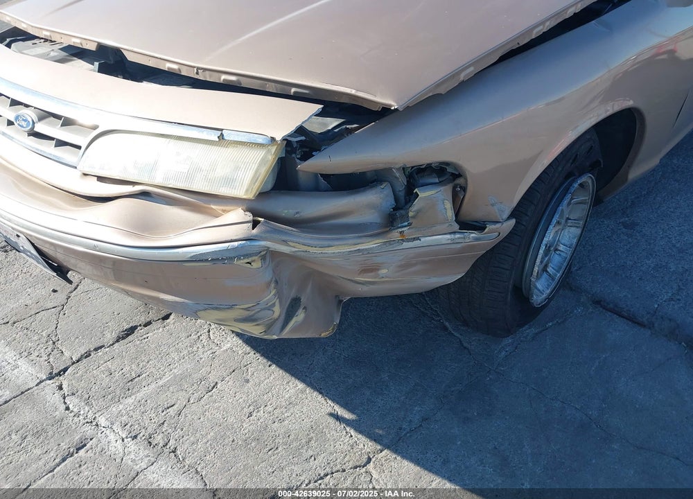 1997 FORD CROWN VICTORIA LX VIN: 2FALP74W1VX227972