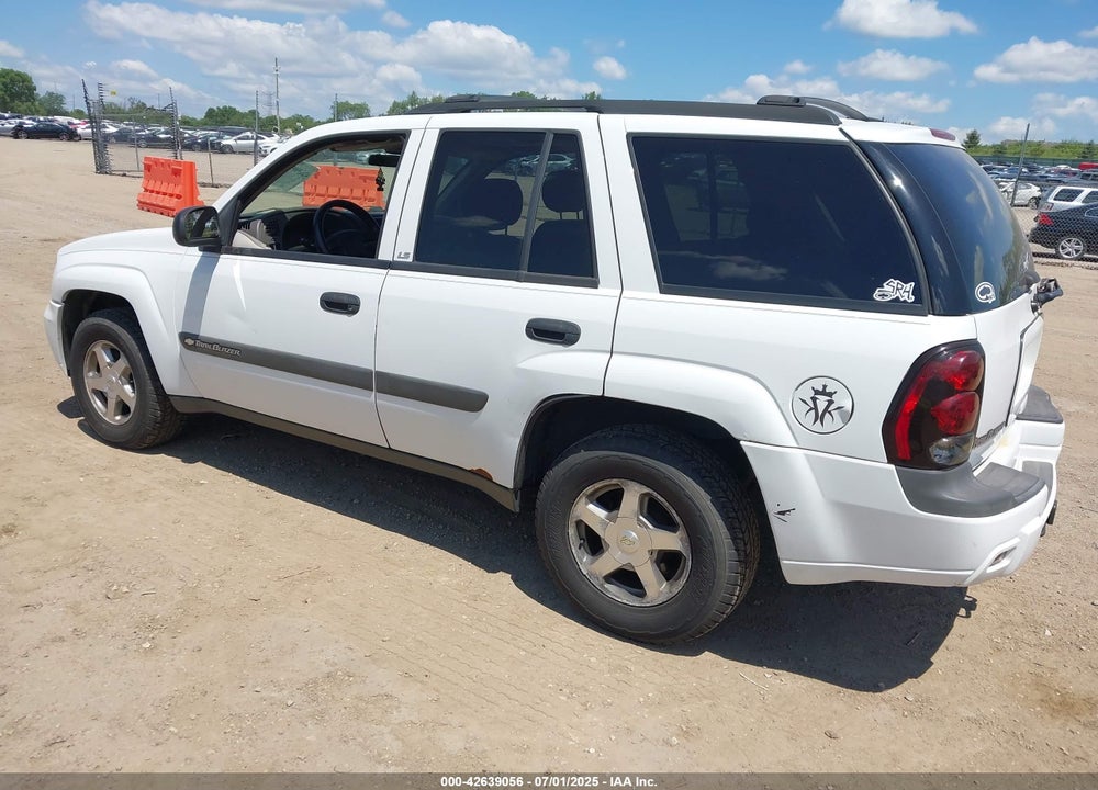 2004 CHEVROLET TRAILBLAZER LS VIN: 1GNDT13S742351033
