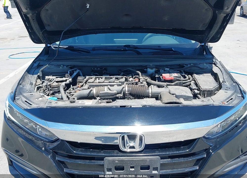 2018 HONDA ACCORD VIN: 1HGCV1F16JA239537