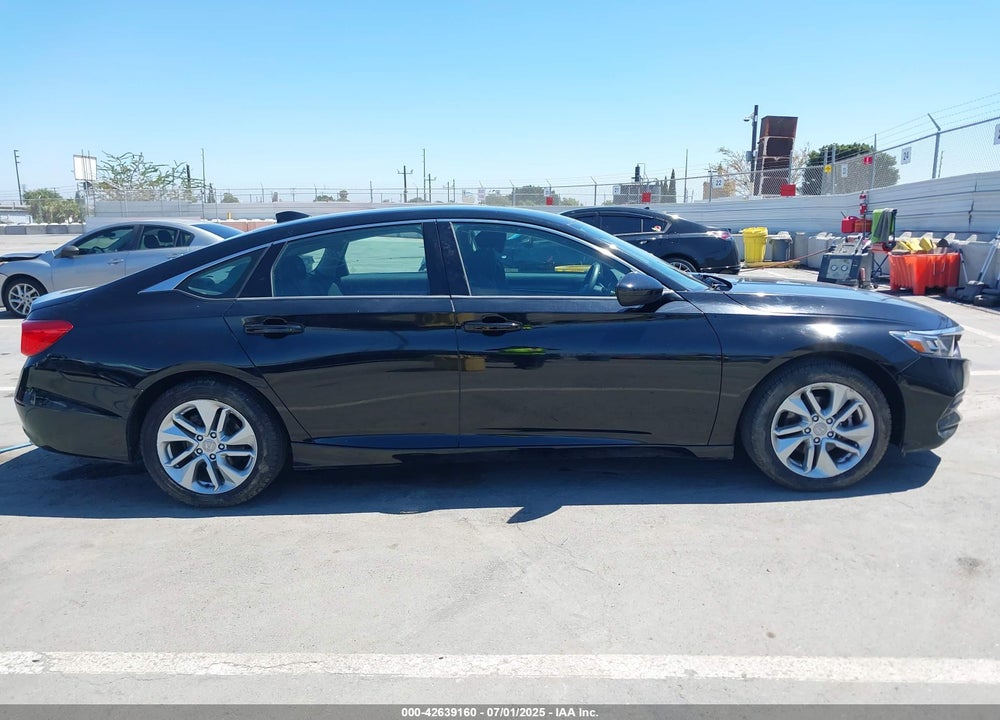 2018 HONDA ACCORD VIN: 1HGCV1F16JA239537