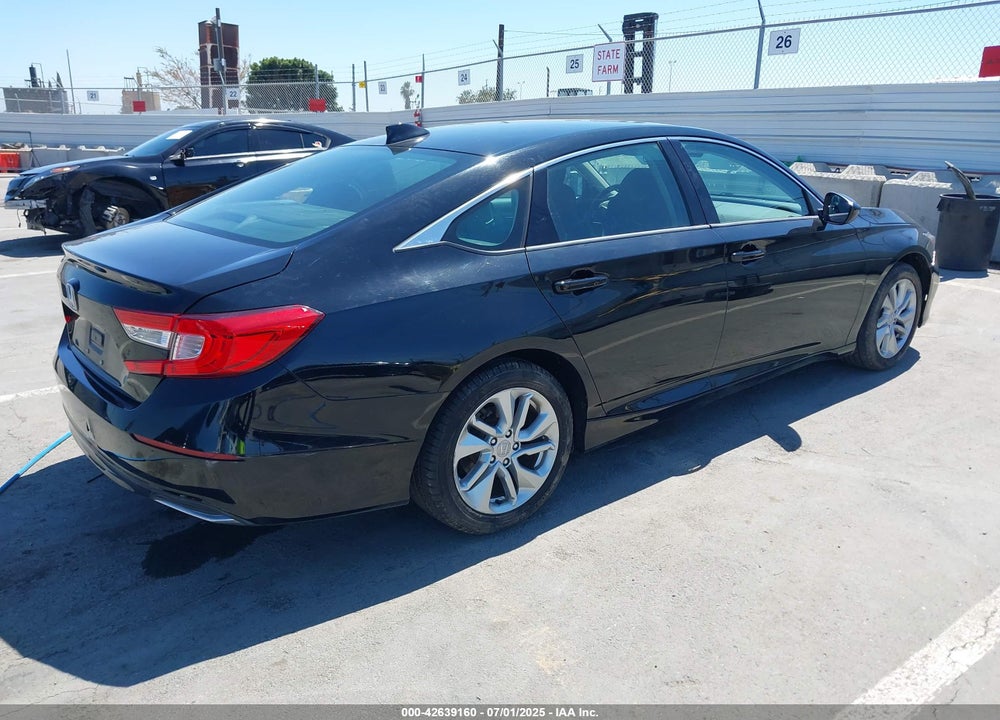 2018 HONDA ACCORD VIN: 1HGCV1F16JA239537
