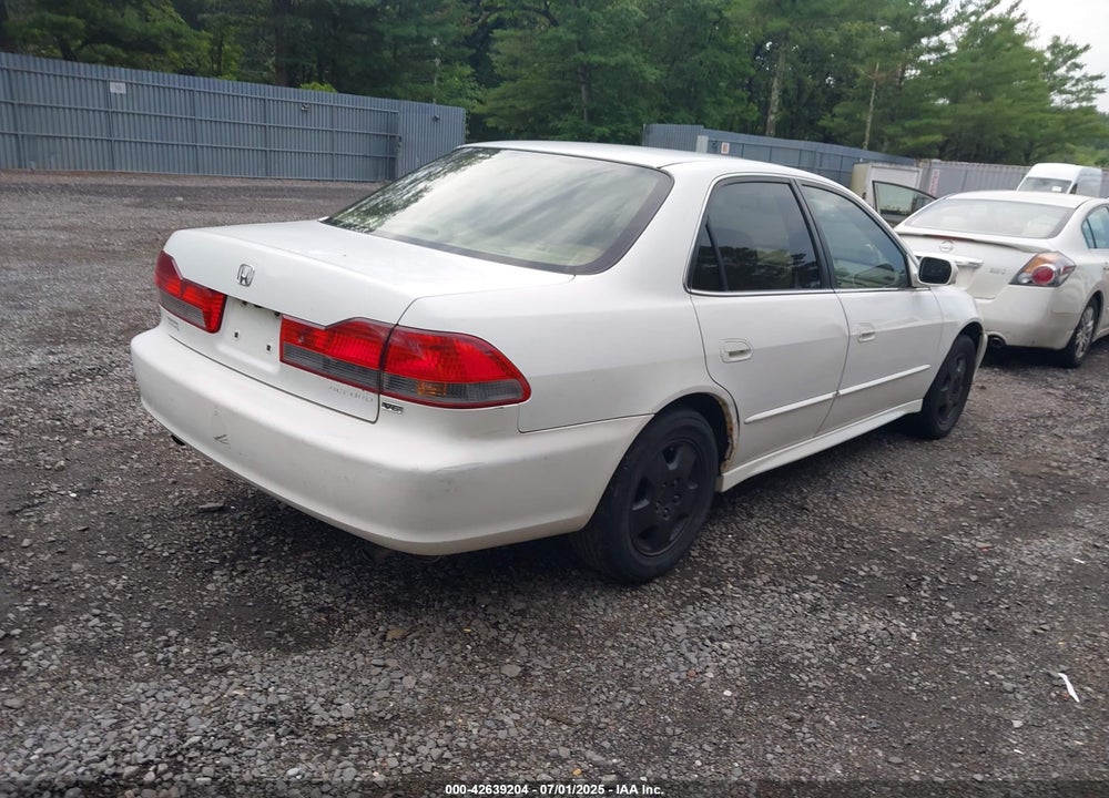 2002 HONDA ACCORD 3.0 EX VIN: 1HGCG16502A043513