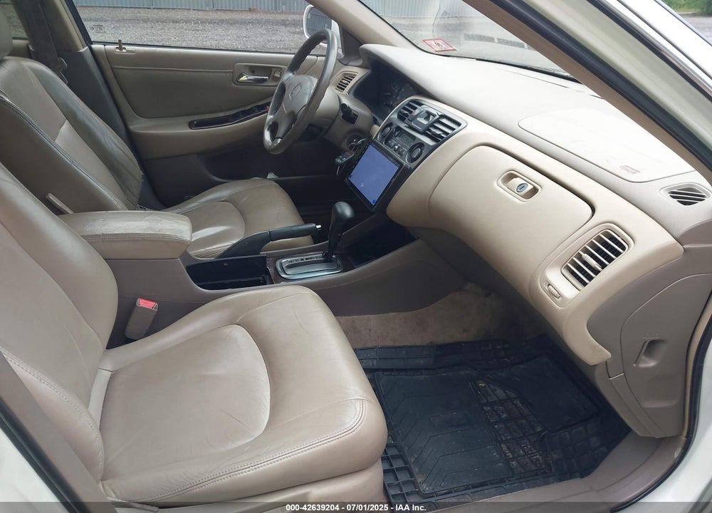 2002 HONDA ACCORD 3.0 EX VIN: 1HGCG16502A043513