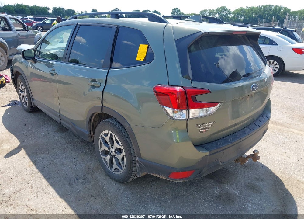 2021 SUBARU FORESTER VIN: JF2SKAJC7MH517290