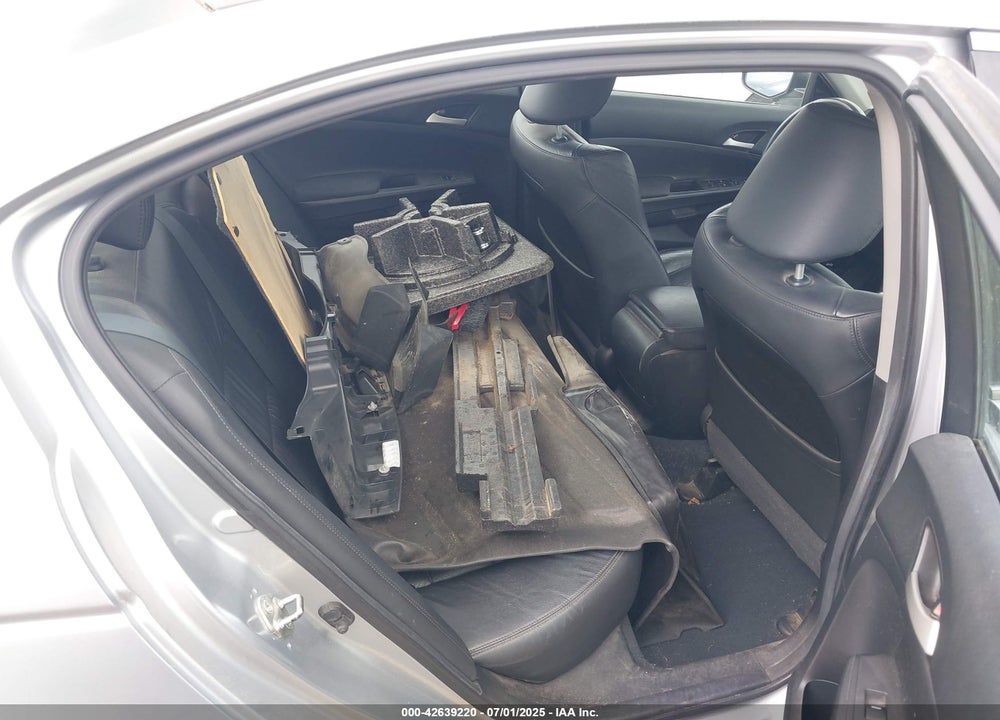2012 HONDA ACCORD VIN: 1HGCP2F61CA034108