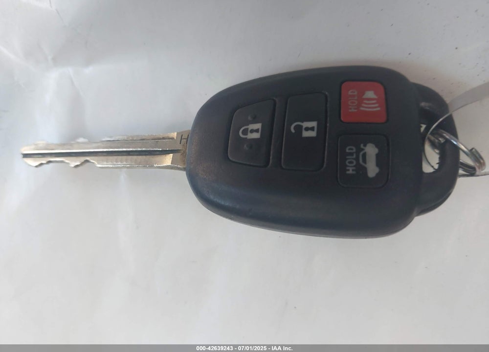 2015 TOYOTA COROLLA VIN: 5YFBURHE8FP364828